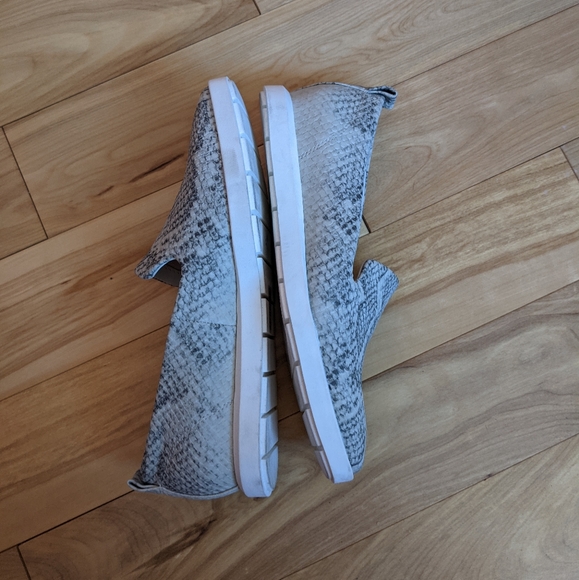 Franco Sarto Boston Slip On Leather Sneakers US6 - Picture 3 of 6